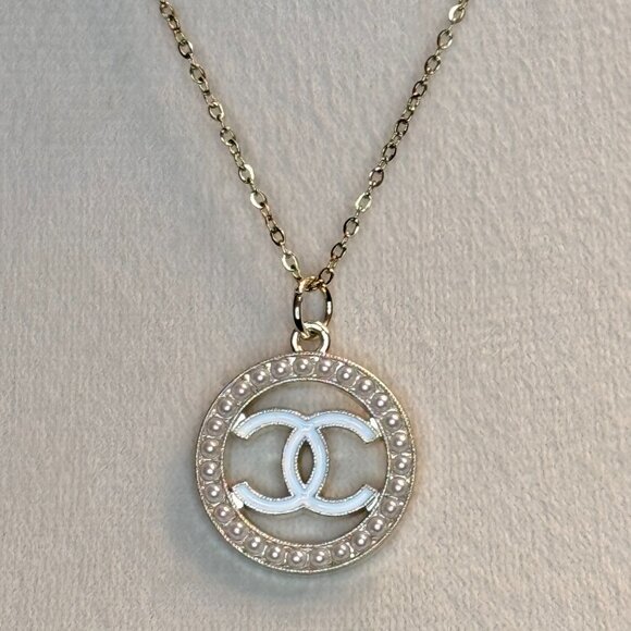 Upcycled CC Pearl Logo Medallion Pendant Necklace 18" Gold Chain w/ Gift Box - Picture 3 of 7